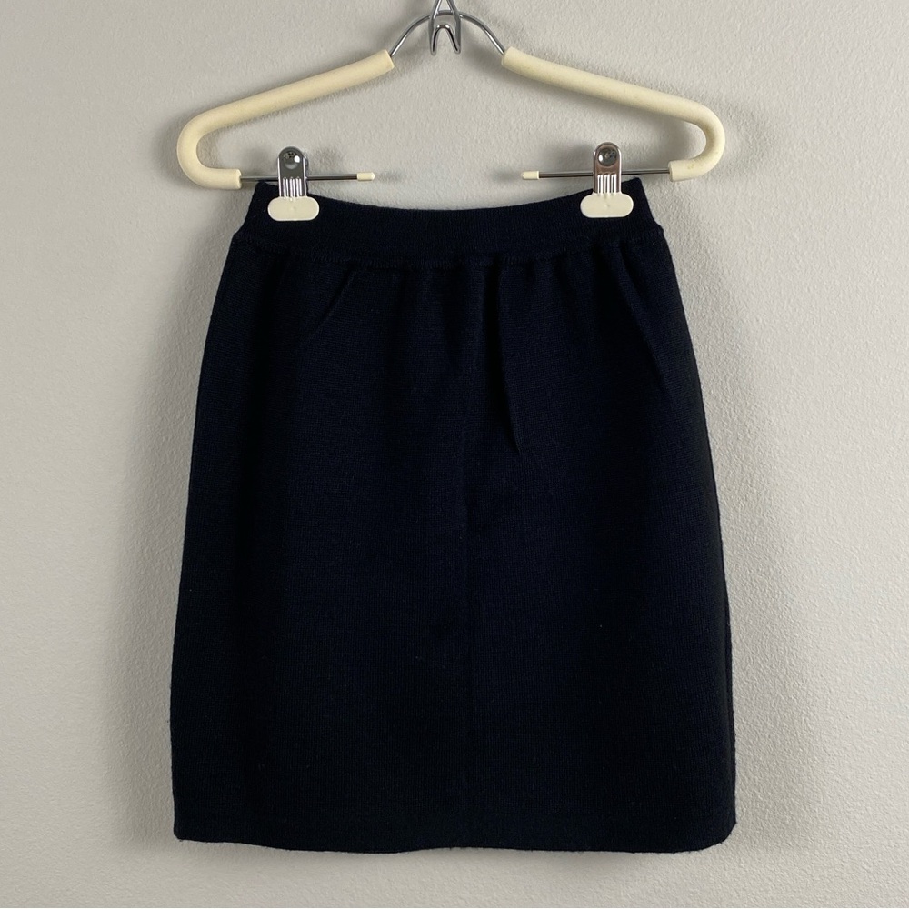 Unbranded Knit Mini Skirt | Pull On, Elastic Waist | Black